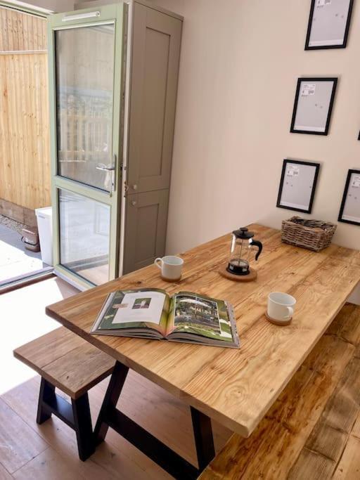 Luxurious Beach House Chesil Beach. Sleeps 6 Castletown  Exterior photo