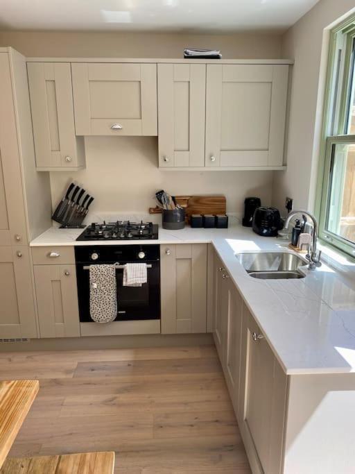 Luxurious Beach House Chesil Beach. Sleeps 6 Castletown  Exterior photo